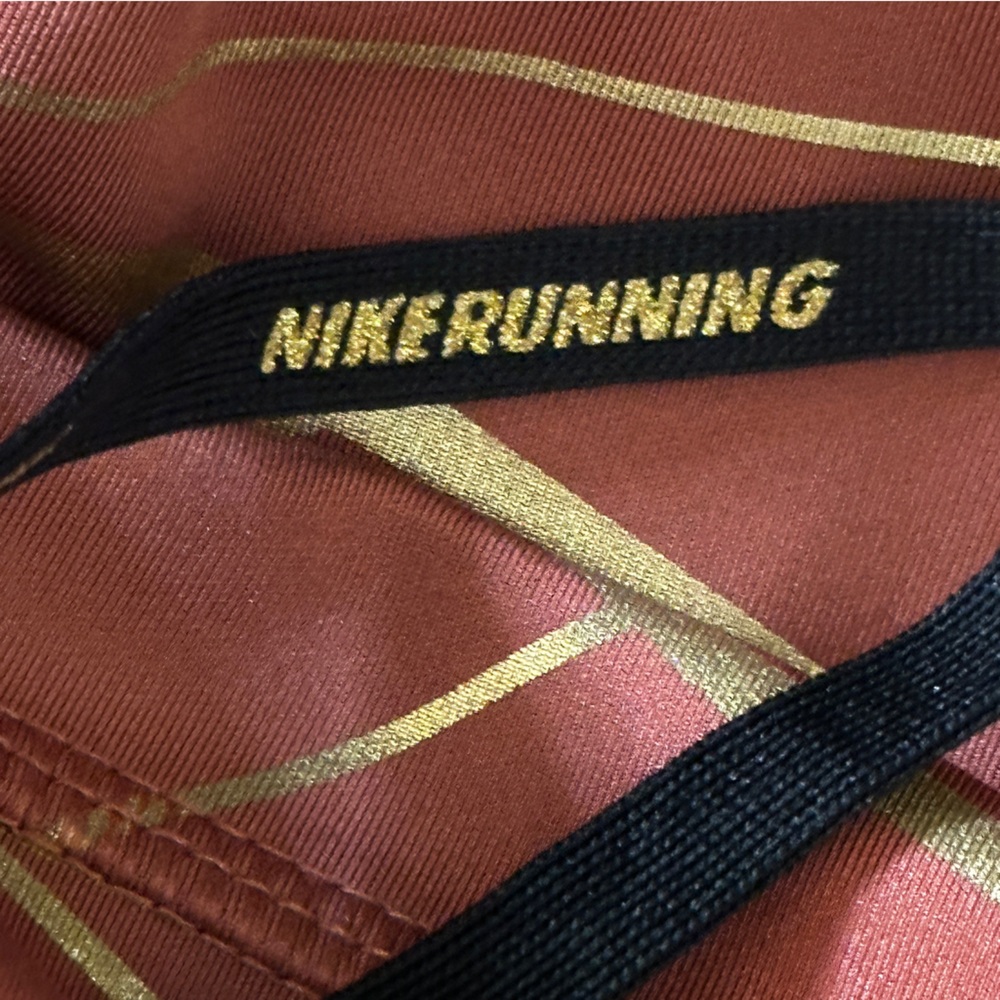 Nike Icon Clash Fast women’s running tights size large - gold and clay red - Picture 3 of 13